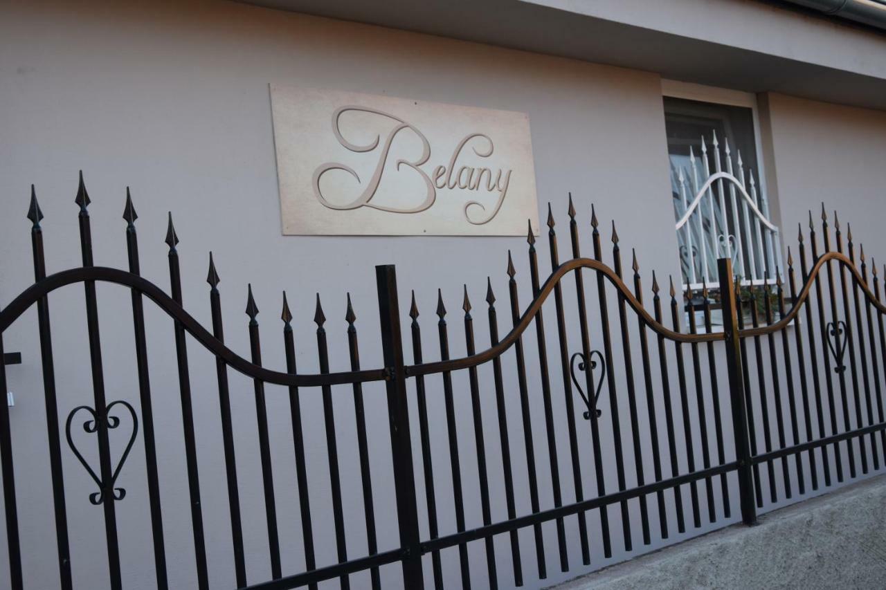 Belany Studios Veľký Meder Bagian luar foto