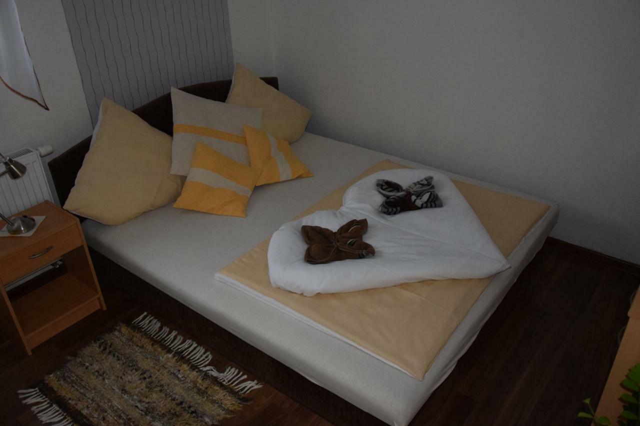 Belany Studios Veľký Meder Bagian luar foto